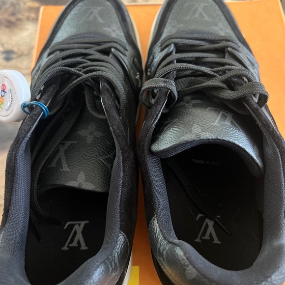 Size 8- Louis Vuitton LV Trainer Black - 1A8PUA - Picture 5 of 9